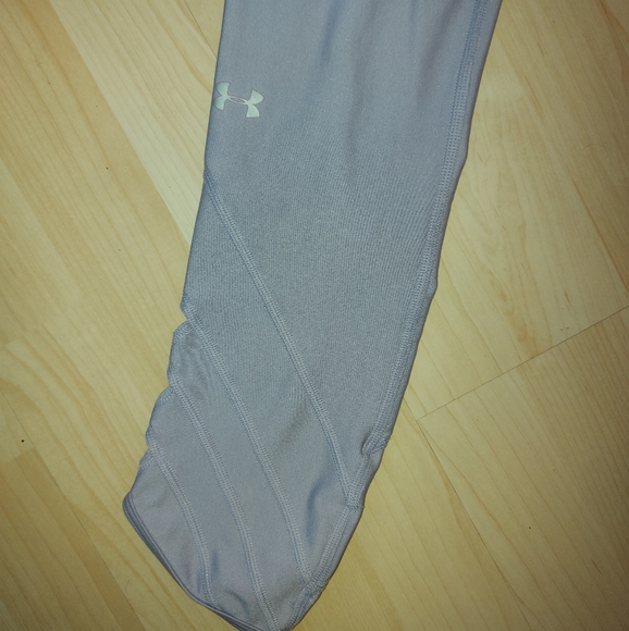 Under Armour Light Purple Cut Out Leggings - Picture 3 of 7